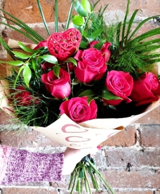 9 rose bouquet